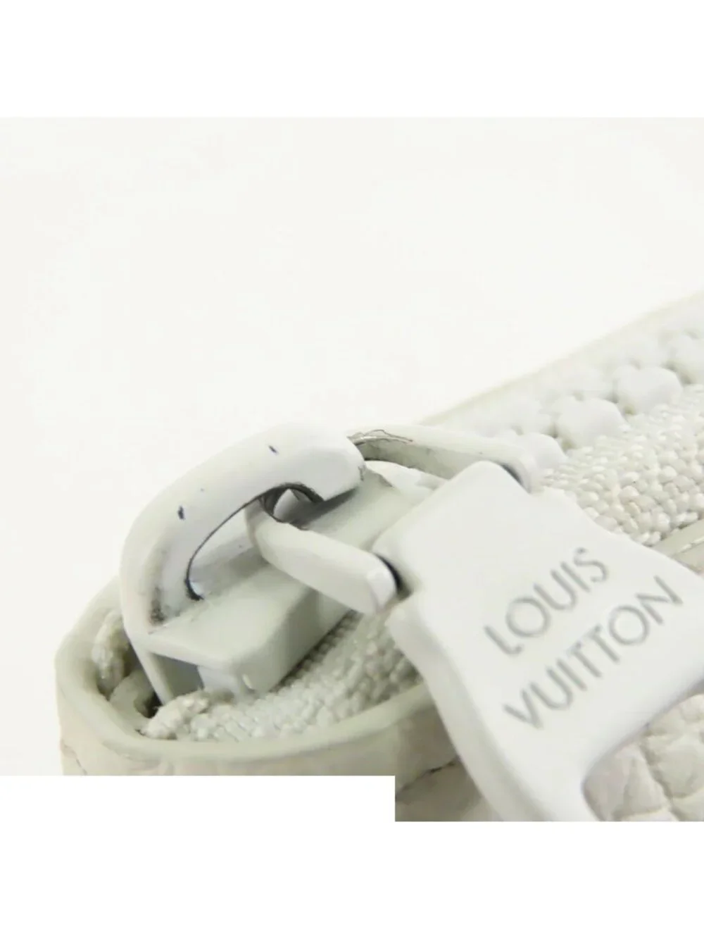 Louis Vuitton Zippy Wallet Vertical LV Friend White Monogram Taurillon